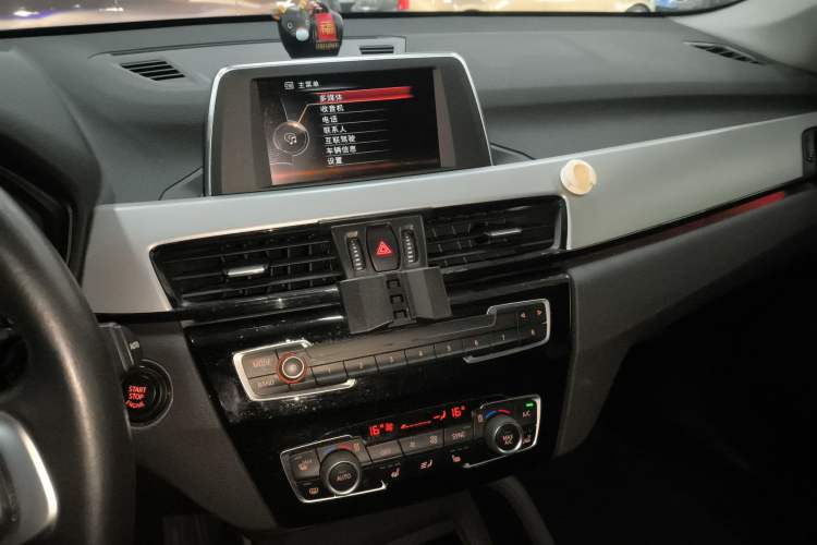 Used BMW X1 2016 sDrive18Li Premium Edition
