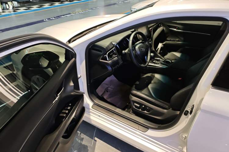 Used Toyota Camry 2022 2.0GVP Premier Edition