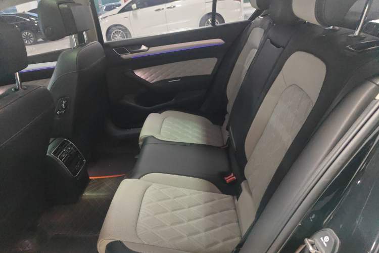 Used Volkswagen Magotan 2023 2 Million Units Commemorative Edition 330TSI DSG Luxury Version