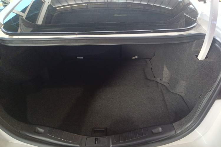 Used Ford Mondeo 2018 EcoBoost 180 Smart Control Fashion Model China VI Standard