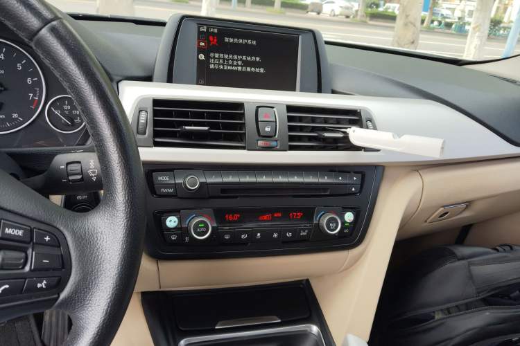 Used BMW 3 Series 2014 320Li Fashion Model
