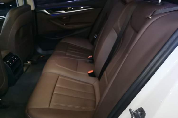 Used BMW 5 Series 2019 525Li Luxury Package