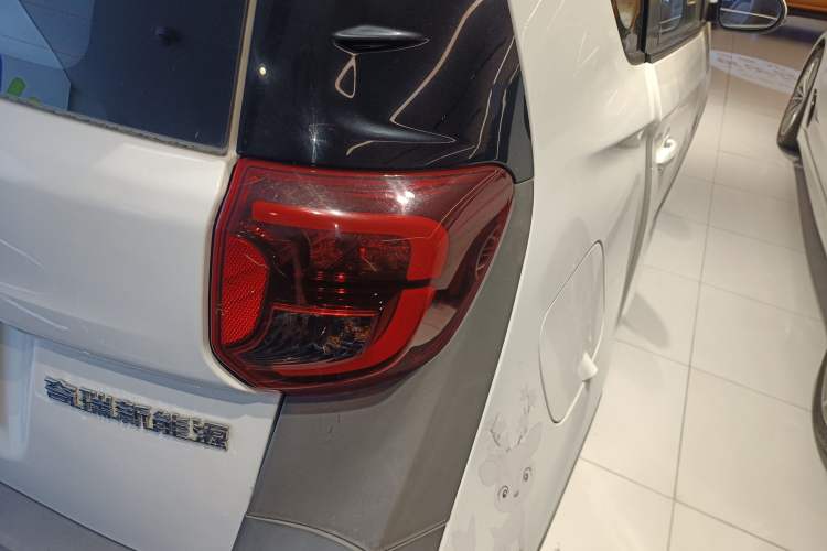 Used Chery Little Ant 2021 200 000-Yuan Ant Fan Edition Energized Version Lithium Iron Phosphate 301 km
