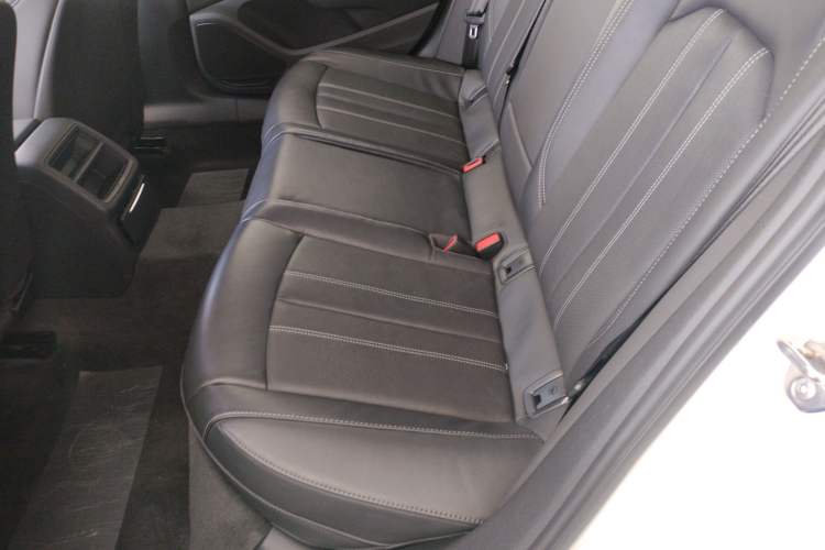 Used Audi A4L 2024 40 TFSI Fashion Dynamic Model
