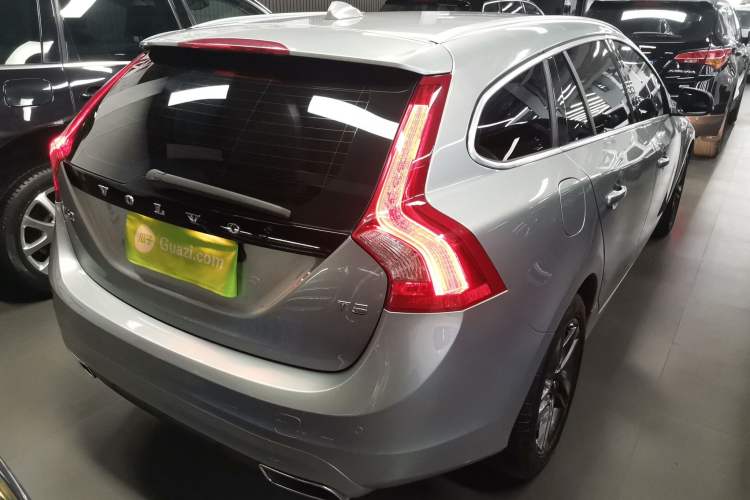 Used Volvo V60 2014 T5 Zhiya Edition
