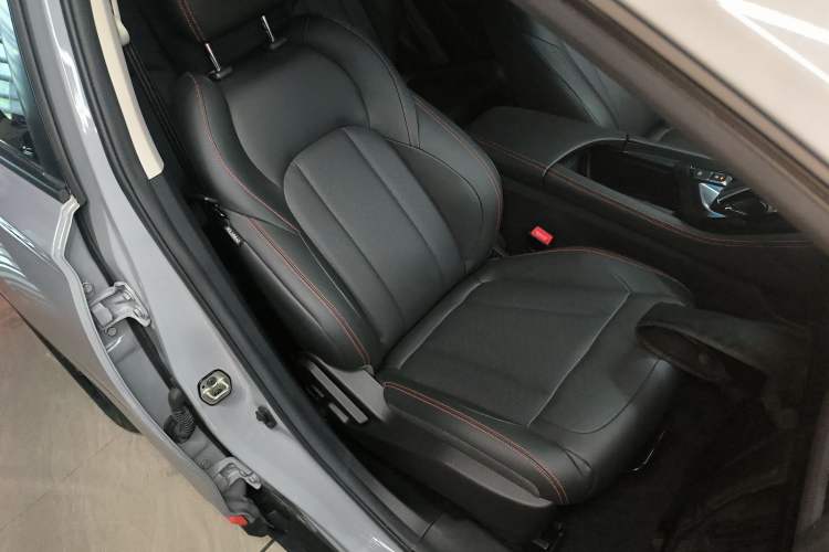 Used Dongfeng Aeolus AX7 2023 Mach Edition 1.5T DCT DF31
