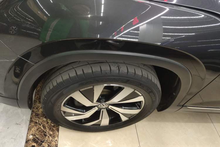 Used Volkswagen Tayron 2021 330TSI Two-Wheel Drive Luxury Smart Connectivity Version
