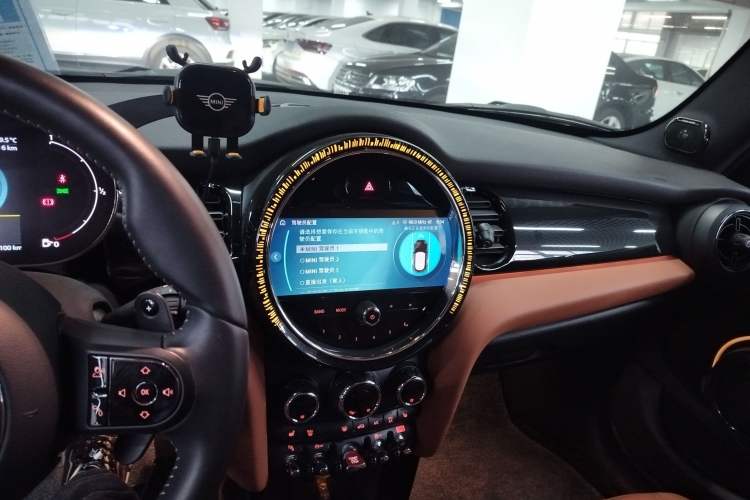 Used  MINI 2023 Facelift 2.0T COOPER S Artist Five-Door Edition
