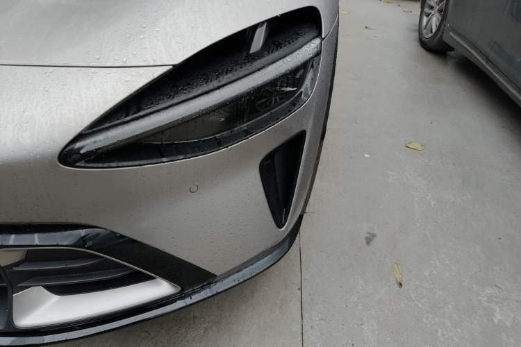 Used  YU7 2025 Ultra-Long Range High-Performance All-Wheel-Drive Max Edition
