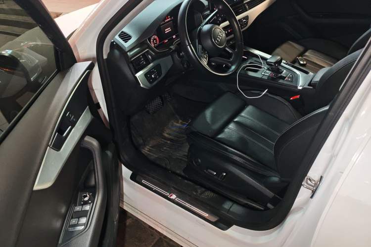 Used Audi A4L 2024 40 TFSI Fashion Dynamic Model