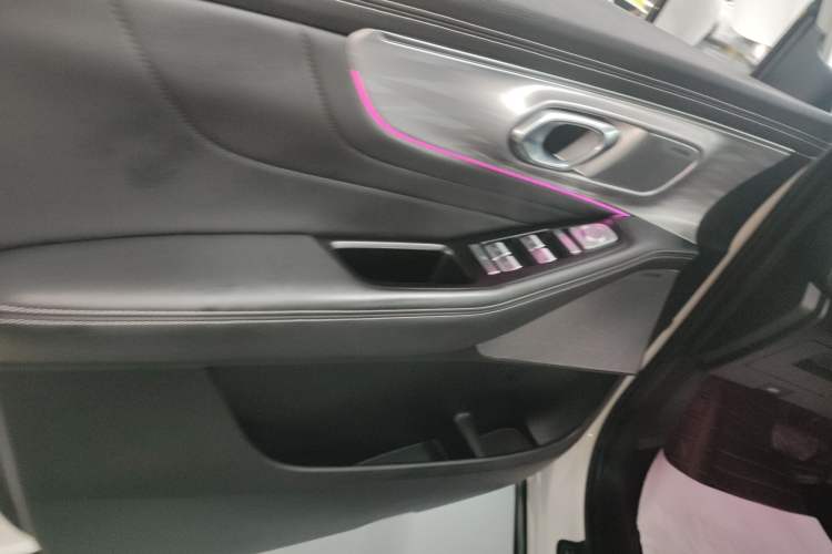 Used GAC Trumpchi GS8 2022 Flagship Series 2.0 TGDI Two-Wheel-Drive Prestige Edition (6-seater)
