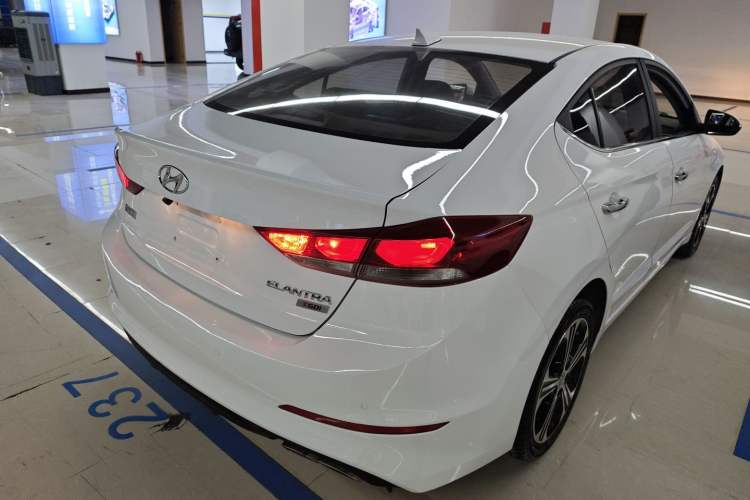 Used Hyundai Elantra 2018 1.4T Dual-Clutch Xuan Dong · Dynamic Edition