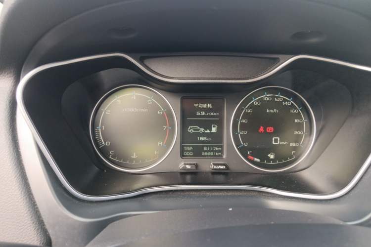 Used Geely Auto Vision X6 2016 1.8L Manual Luxury Edition
