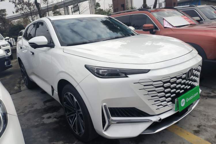 Used Changan UNI-K iDD 2022 Blue Whale iDD 130km 1.5T Prestige Model
