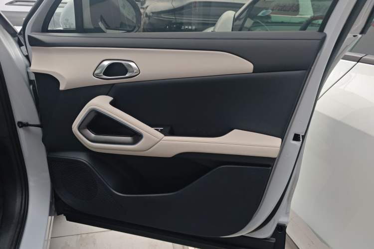 Used BYD Yuan UP 2024 401KM Beyond Edition
