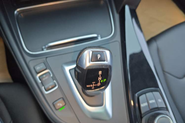 Used BMW 3 Series 2017 320Li Fashion Model
