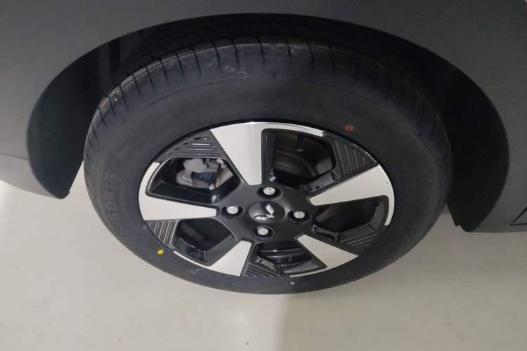 Used Wuling Bingo PLUS 2024 510 km Flagship Edition Four-Seater Version