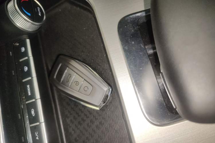 Used Geely Auto Coolray 2023 1.5T DCT Platinum Edition
