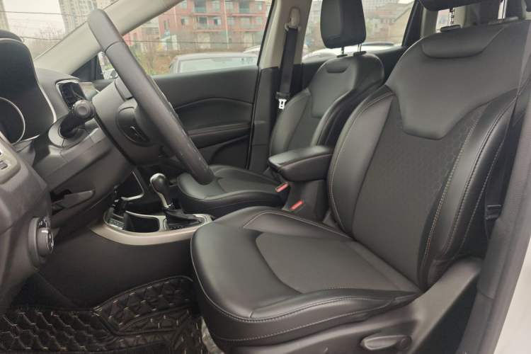 Used  Compass 2019 200T Automatic Prestige Edition
