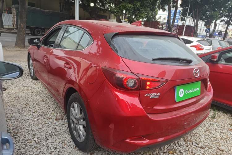 Used Mazda Mazda 3 Axela 2017 Hatchback 1.5L Automatic Luxury Model Emission Standard China V