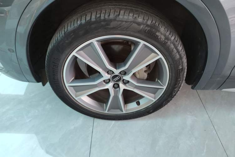 Used Audi Q5L 2022 40T Luxury Dynamic Model
