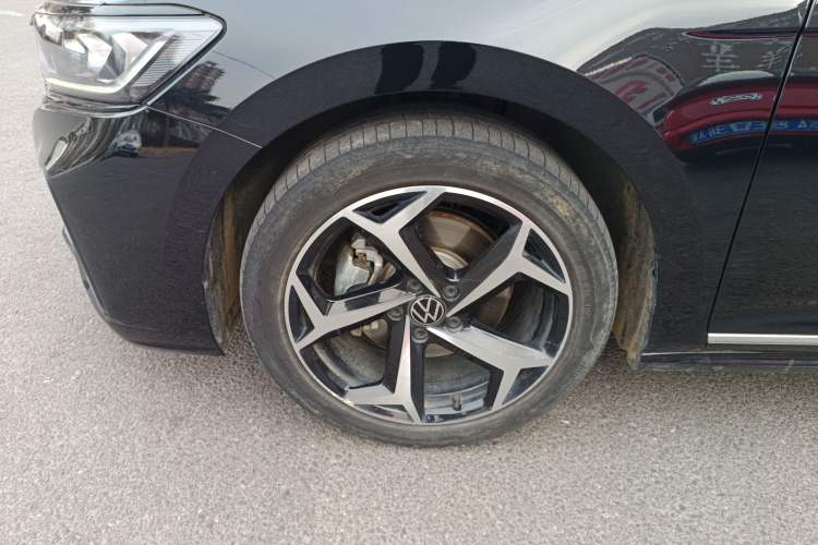 TDK.VehicleDetails.img