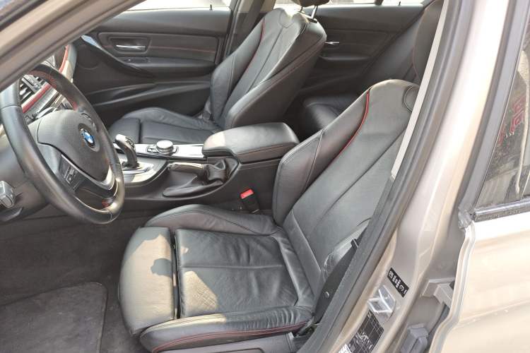 Used BMW 3 Series 2014 320i Sport Design Package