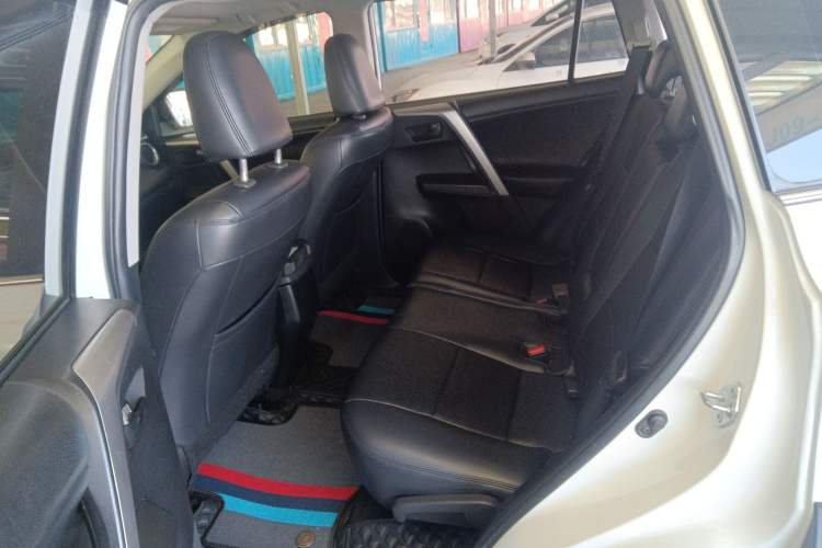 Used Toyota RAV4 2019 2.0L CVT Two-Wheel Drive Fashion X Limited Edition China V Standard