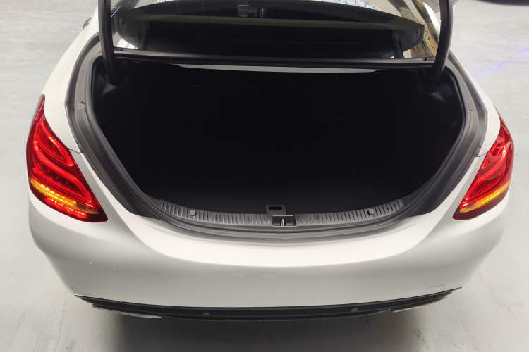 Used Mercedes-Benz C-Class 2018 C 180 L Fashion Edition Sport Version