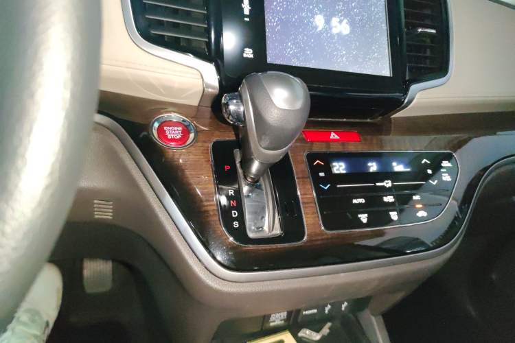 Used Honda Odyssey 2017 2.4L Luxury Edition
