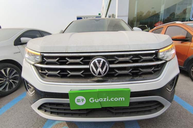 Used Volkswagen Tayron 2023 300TSI Two-Wheel-Drive Luxury Plus Advanced Edition
