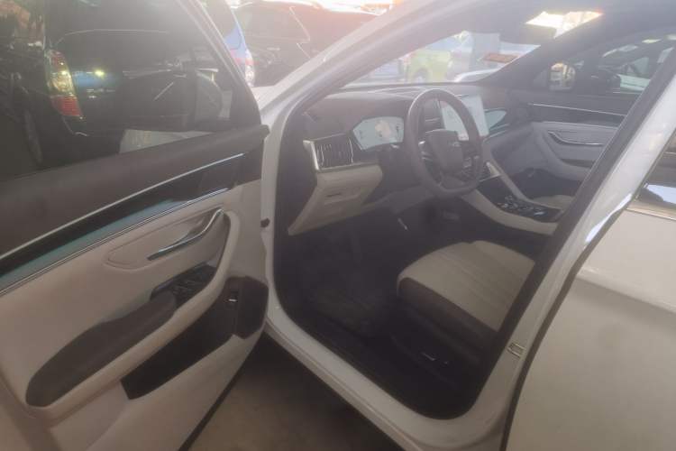 Used BYD Song PLUS New Energy 2025 DM-i 112KM Prestige Model
