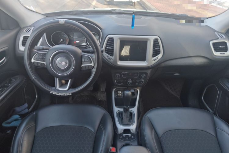 Used  Compass 2020 220T Automatic Leading Edition