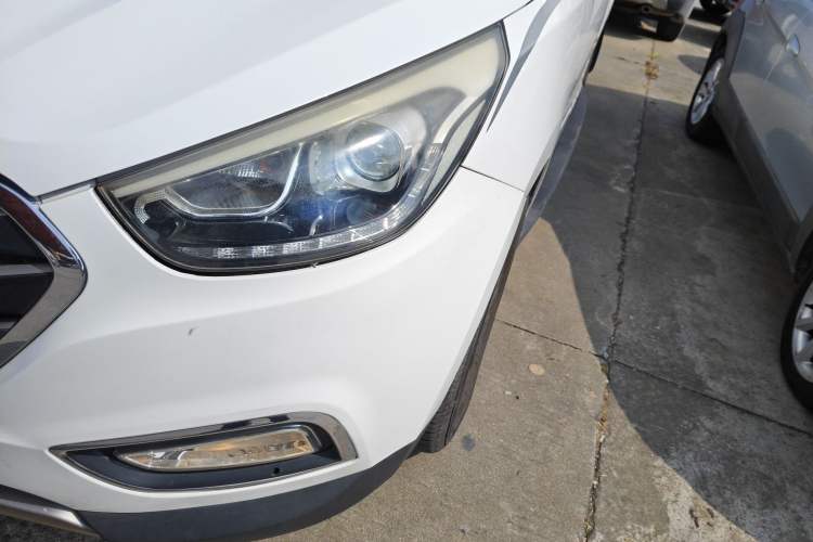 Used Hyundai ix35 2015 2.0L Automatic 2WD Smart Version China V Standard
