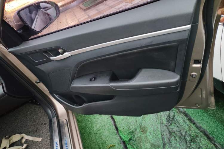 Used Hyundai Elantra 2016 1.6L Automatic ZhiXuan – Elite Version