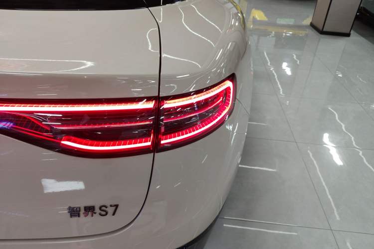 Used Hima Luxeed S7 2024 Max+ Rear-Drive Ultra-Range Intelligent Driving Edition
