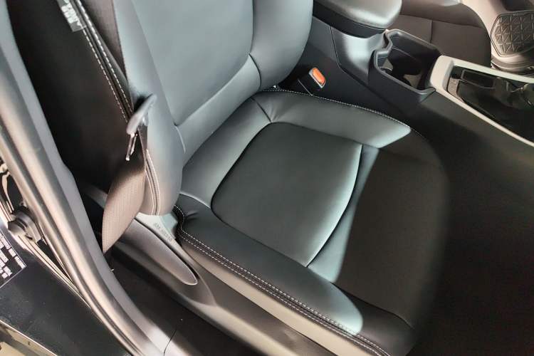 Used Toyota RAV4 2024 2.0L CVT Two-Wheel Drive Urban Edition
