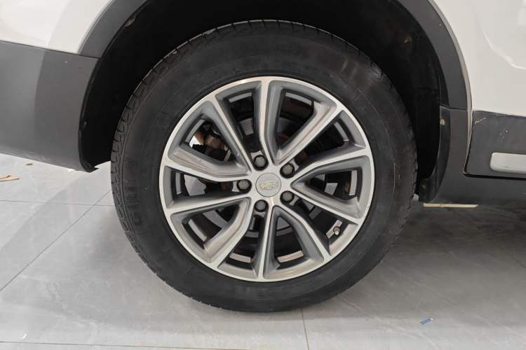 Used Geely Auto Emgrand X7 Sport 2018 1.8TD Automatic Two-Wheel Drive Smart Connect 4G Internet Edition
