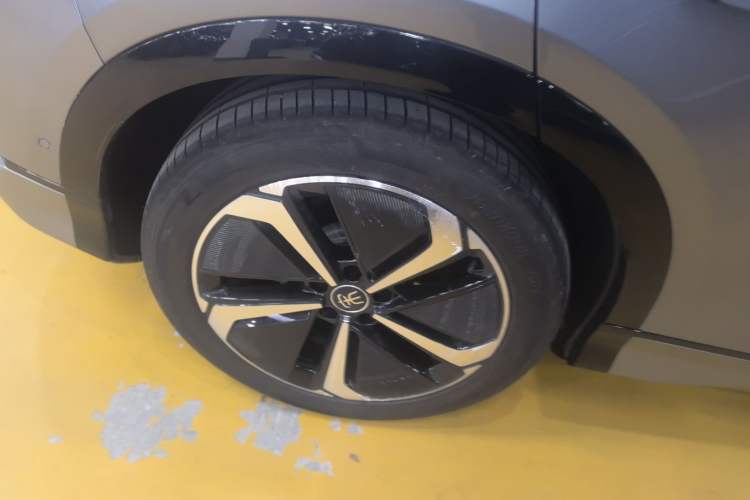 Used BYD Song L EV 2024 662 km Excellence Version