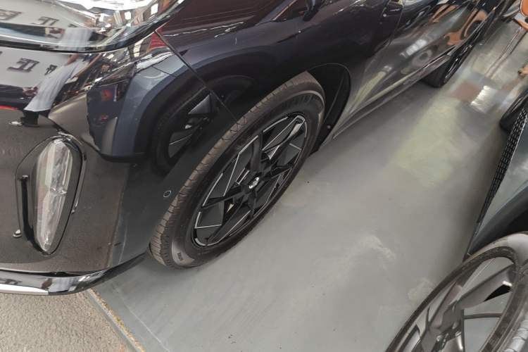 Used  HT 2024 825 Ultra-High Voltage LiDAR Edition
