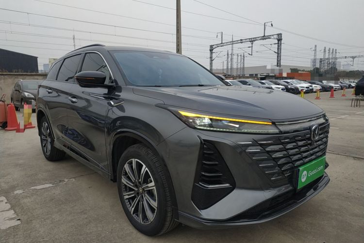 Used Changan CS75 PLUS 2024 3rd Generation Champion Edition 1.5T Intelligent Drive Dynamic Model

