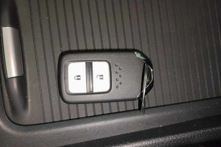 Used Honda Jade 2014 1.8L Automatic Comfort Elite Version 5 Seats
