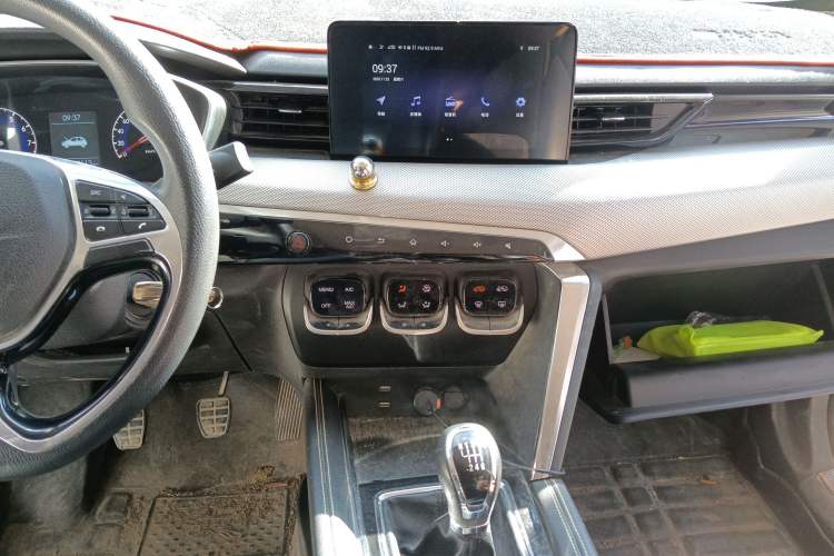 Used BAIC Beijing X3 2019 1.5T Manual Glory Edition
