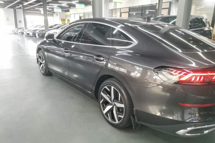 Used Volkswagen Lamando 2022 Lavida L 280TSI DSG Cool & Spicy Edition