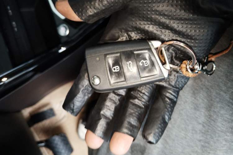 Used Volkswagen Tayron 2020 330TSI Two-Wheel Drive Luxury Connected Pro Edition
