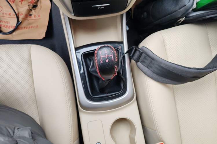 Used Changan Eado 2015 1.6L Manual Luxury Model China V Standard
