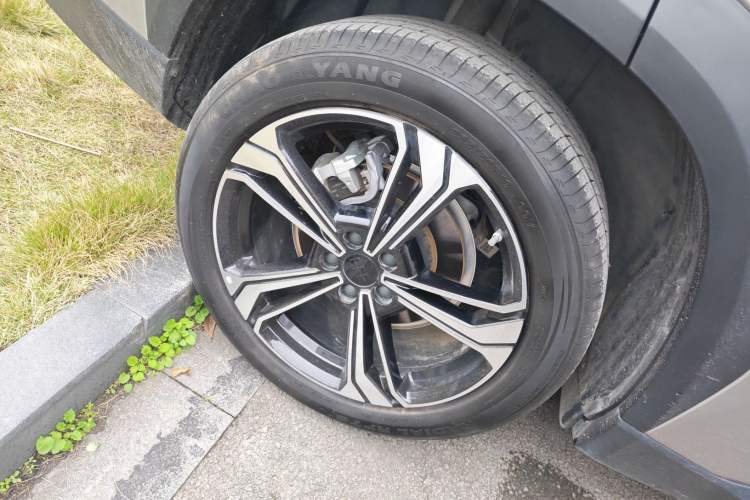 Used  L7 2025 EM-i 115km Exploration+ Edition
