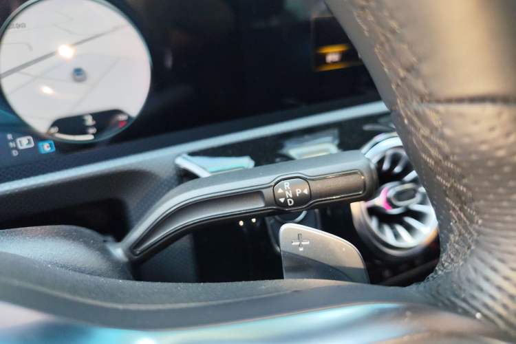 Used Mercedes-Benz A-Class 2022 Revised Version A 200 L Sport Sedan Fashionable Style