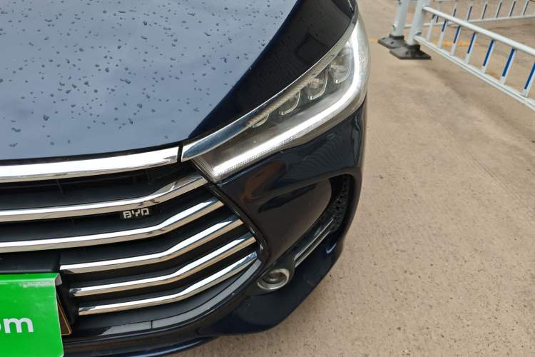 Used BYD Song MAX 2017 1.5T Automatic Smart Connect Elite 7-Seater
