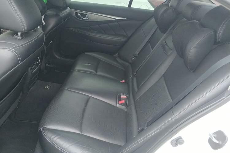 Used Infiniti Q50L 2015 2.0T Enjoyment Edition
